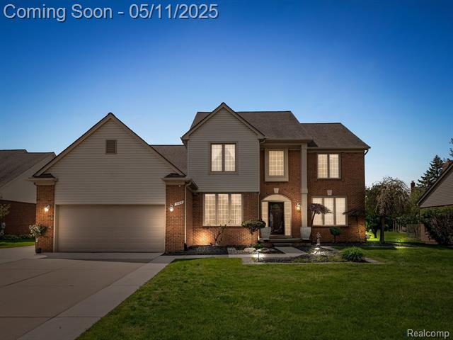 front view picture of 944 Brahms Ct, Troy, MI. 48085