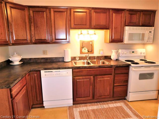 front view picture of 1955 Axtell, Troy, MI. 48084