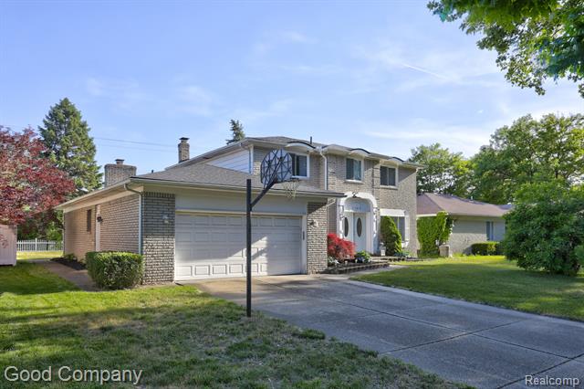 front view picture of 1798 Wilmet Dr, Troy, MI. 48085