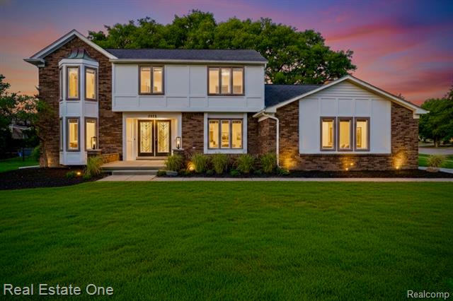 front view picture of 5275 Cheltenham Dr, Troy, MI. 48098