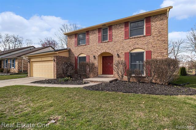 front view picture of 5388 Orchard Crest Dr, Troy, MI. 48085
