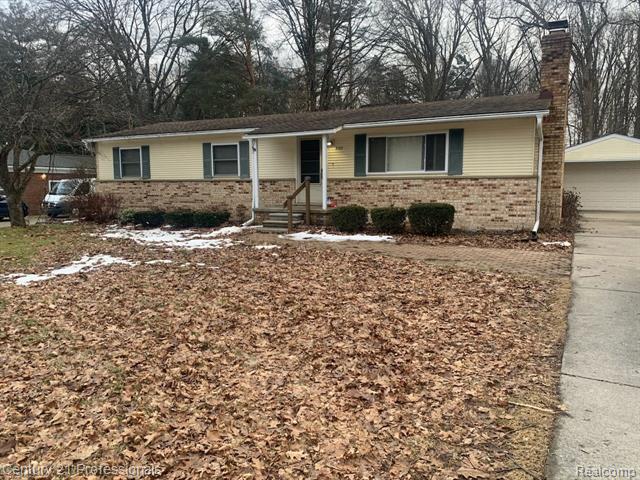 front view picture of 560 Sylvanwood Dr, Troy, MI. 48085