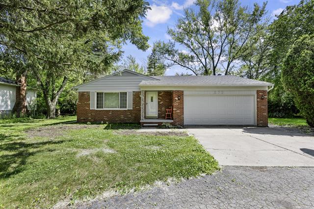 front view picture of 273 Mckinley Dr, Troy, MI. 48098