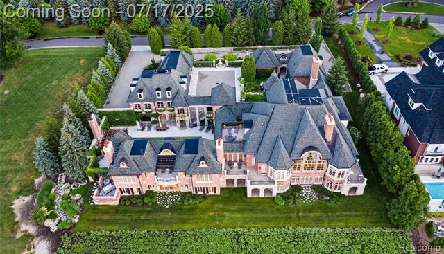 front view picture of 2756 Turtle Bluff Dr, Bloomfield Hills, MI. 48302