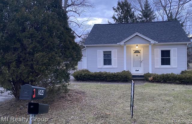 front view picture of 244 Florence Dr, Troy, MI. 48098