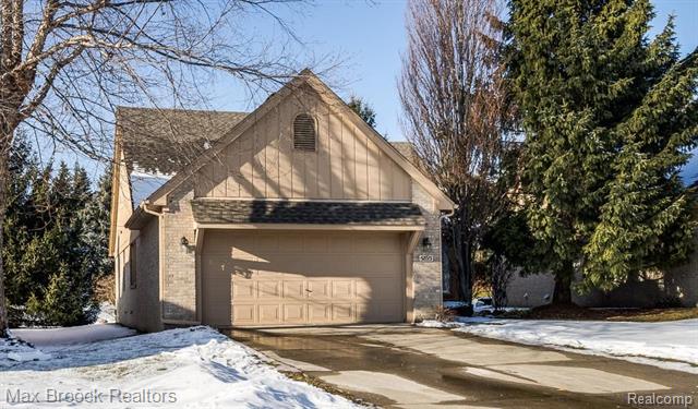 front view picture of 5893 Dawn Ridge, Troy, MI. 48098