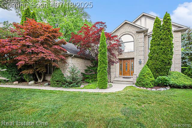 front view picture of 158 Telford Dr, Troy, MI. 48085
