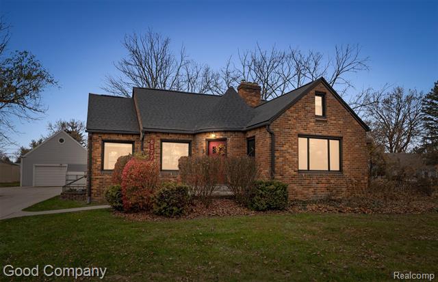 front view picture of 6177 Livernois Rd, Troy, MI. 48098