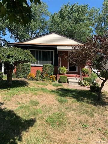 front view picture of 462 Pearsall Ave, Pontiac, MI. 48341