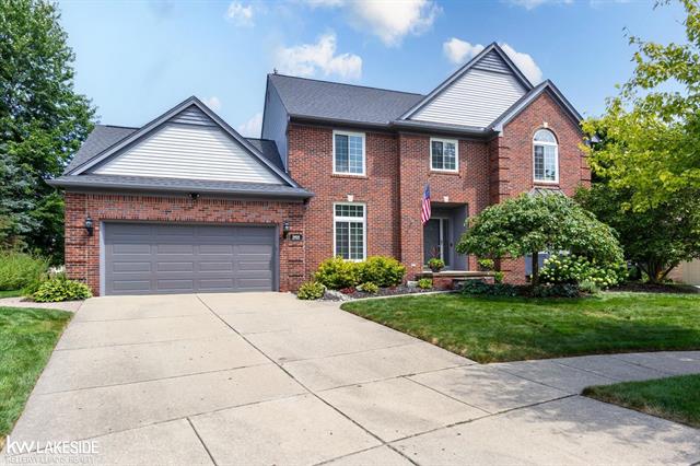 front view picture of 2925 Manorwood Dr, Troy, MI. 48085