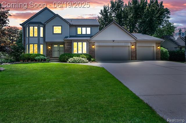 front view picture of 6652 Mountain Dr, Troy, MI. 48098