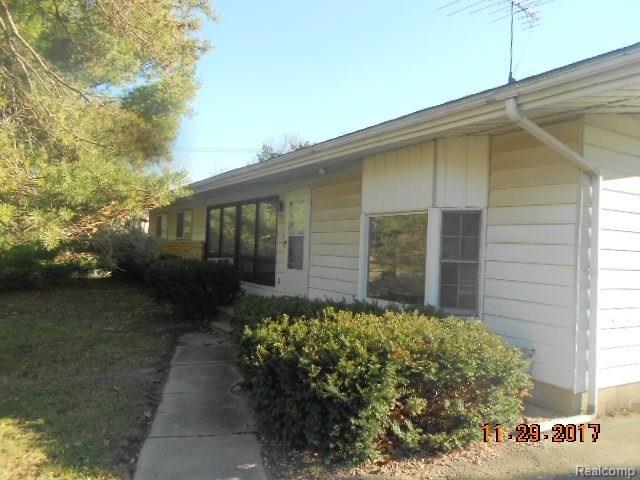 front view picture of 496 E Lovell Ave, Troy, MI. 48085