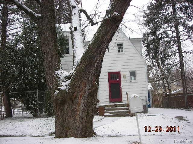 front view picture of 159 Alice Ave, Bloomfield Hills, MI. 48302
