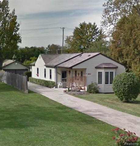 front view picture of 3852 Alida Ave, Rochester, MI. 48309
