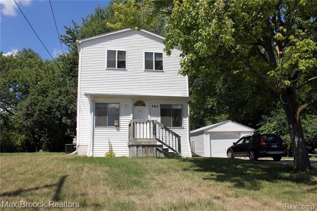 front view picture of 151 Rosetta Ct, Auburn Hills, MI. 48326