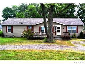 front view picture of 3011 Longview Ave, Rochester, MI. 48307