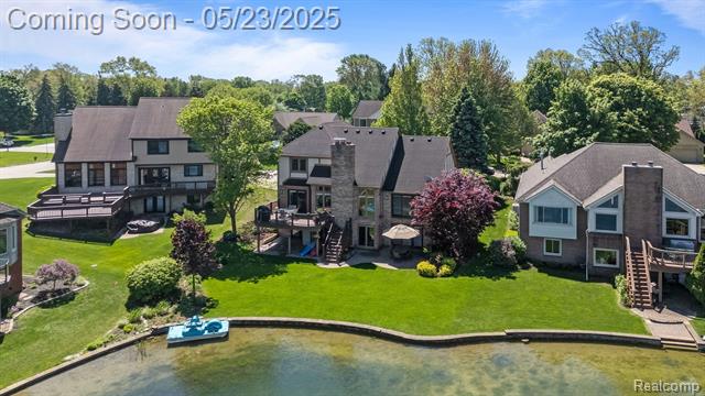front view picture of 1725 S Shore Dr, Rochester, MI. 48307