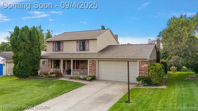 front view picture of 393 Coldiron Dr, Rochester, MI. 48307