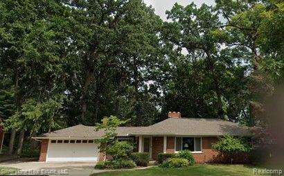 front view picture of 220 Montmorency Rd, Rochester, MI. 48307