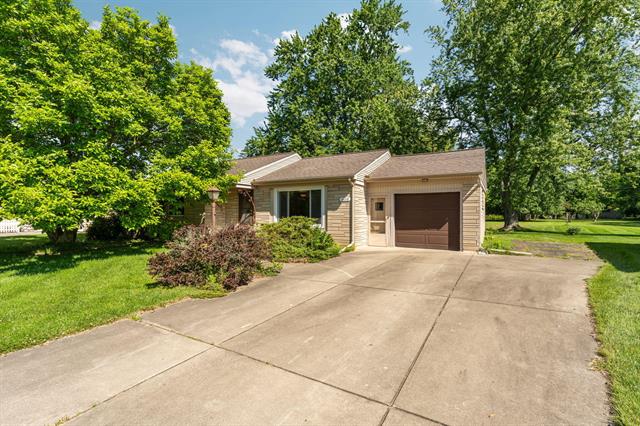 front view picture of 1112 Westwood Boulevard, Jackson, MI. 49203