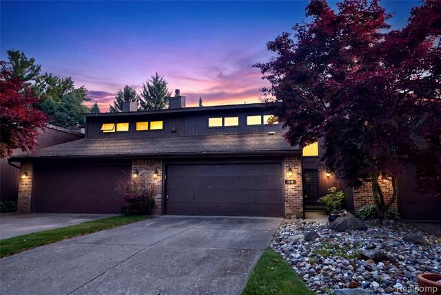 front view picture of 1448 Beaumont Court, Flushing, MI. 48433