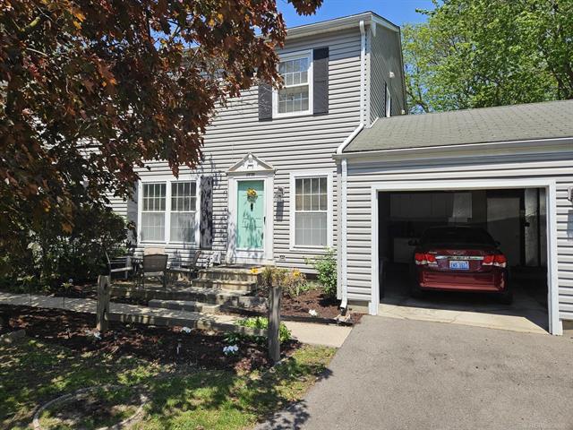 front view picture of 38736 Barnstable Lane, Clinton Township, MI. 48038
