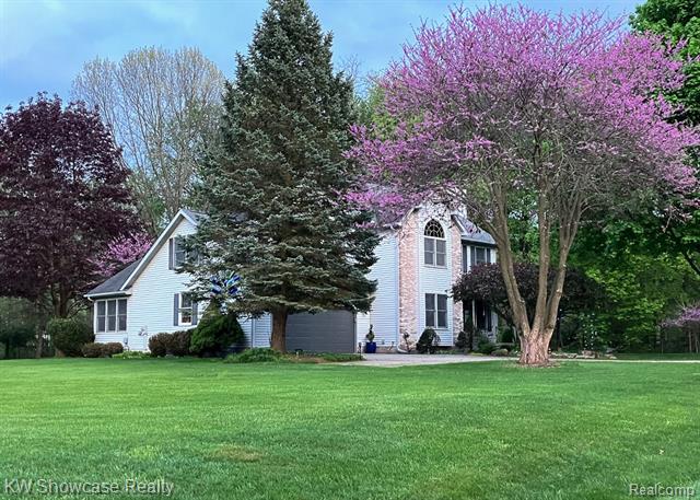 front view picture of 3559 Timber Ridge Drive, Metamora, MI. 48455