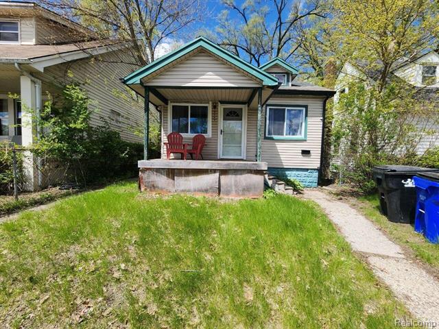 front view picture of 19249 Saint Aubin Street, Detroit, MI. 48234