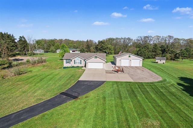 front view picture of 15575 S M 66 Highway, Battle Creek, MI. 49017