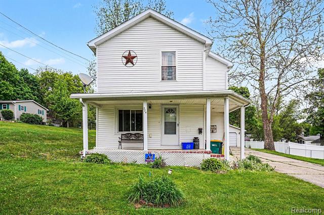 front view picture of 324 George Street, Flushing, MI. 48433