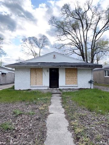 front view picture of 20005 Griggs Street, Detroit, MI. 48221