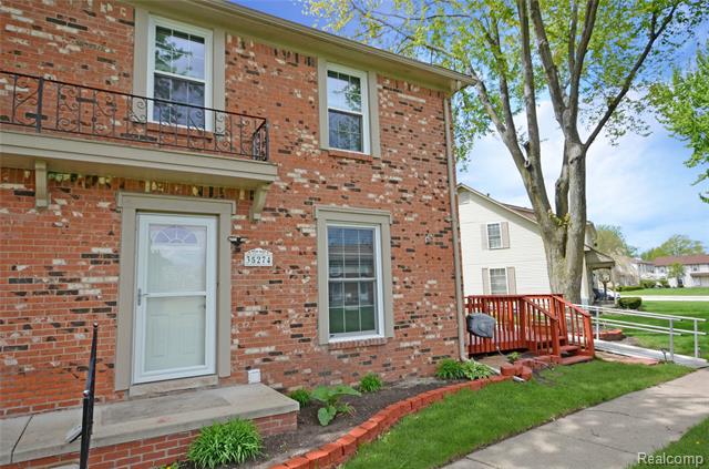 front view picture of 35274 Terrybrook Drive, Sterling Heights, MI. 48312