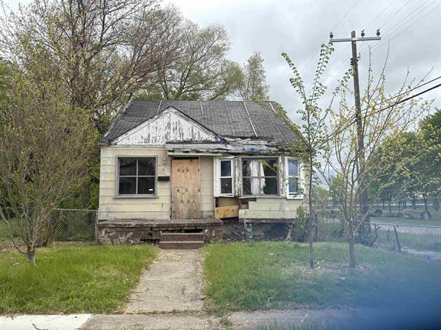 front view picture of 20200 Syracuse Street, Detroit, MI. 48234