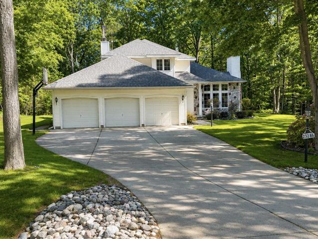 front view picture of 23286 Timberridge Drive, Big Rapids, MI. 49307