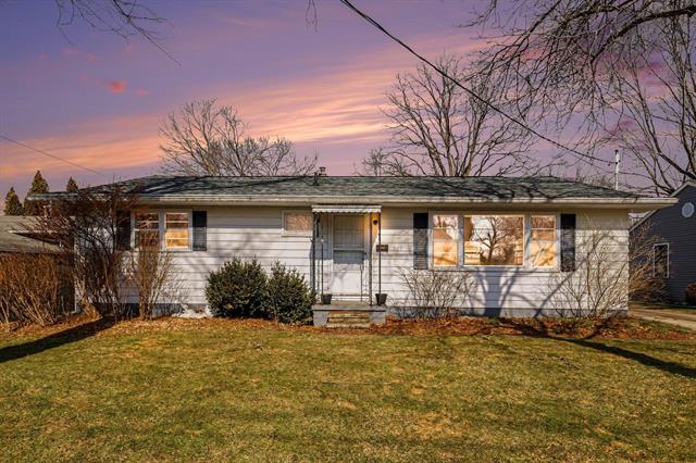 front view picture of 311 Dutton Street, Eaton Rapids, MI. 48827