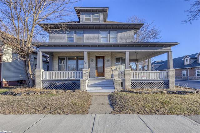 front view picture of 24 Grand Ave Avenue, Mount Clemens, MI. 48043