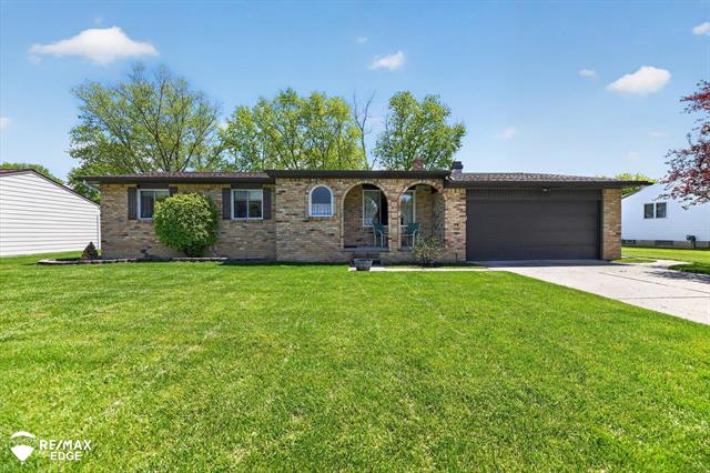front view picture of 2054 Hardwood Drive, Davison, MI. 48423