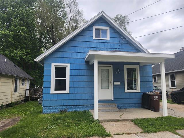 front view picture of 315 Lawrence Street, Adrian, MI. 49221