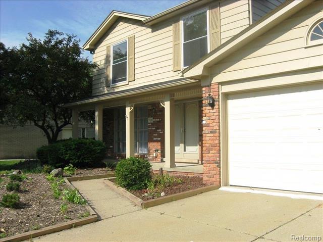 front view picture of 2506 Dorfield Dr, Rochester, MI. 48307