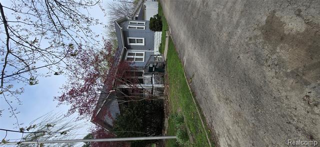front view picture of 16130 Five Points Street, Redford, MI. 48240