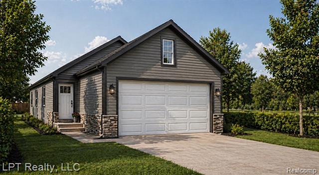 front view picture of 109 Raymond Street, Pontiac, MI. 48342