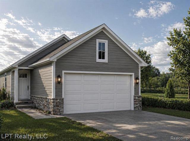 front view picture of 105 Raymond Street, Pontiac, MI. 48342