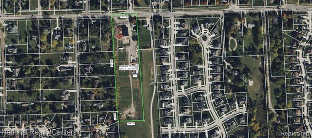 front view picture of 496 E Avon Rd, Rochester, MI. 48307