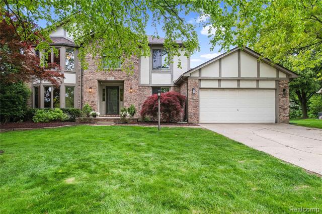 front view picture of 1036 Bembridge Dr, Rochester, MI. 48307