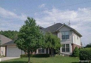 front view picture of 577 Lexington Dr, Rochester, MI. 48307
