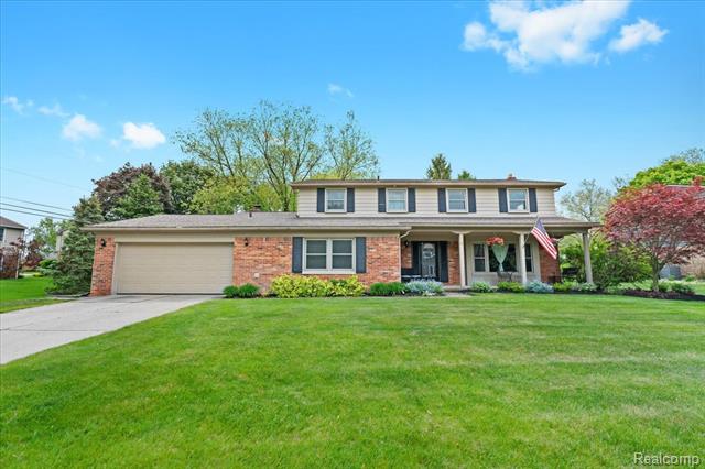 front view picture of 799 Croydon Rd, Rochester, MI. 48309