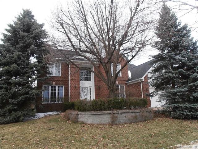 front view picture of 878 Dakota, Rochester, MI. 48307