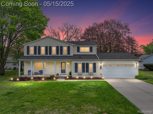 front view picture of 601 Lake Forest Rd, Rochester, MI. 48309