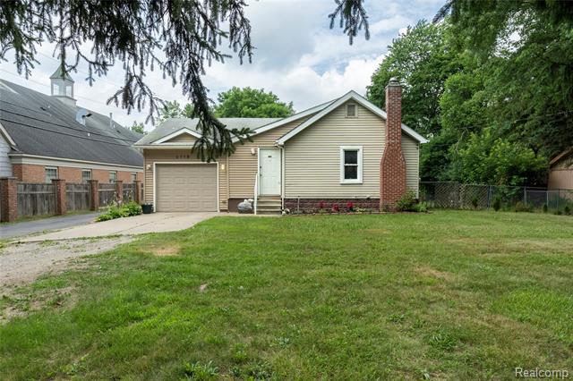 front view picture of 2115 Snellbrook Rd, Auburn Hills, MI. 48326