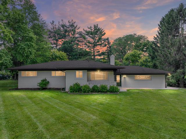 front view picture of 1887 Ansal Dr, Rochester, MI. 48309